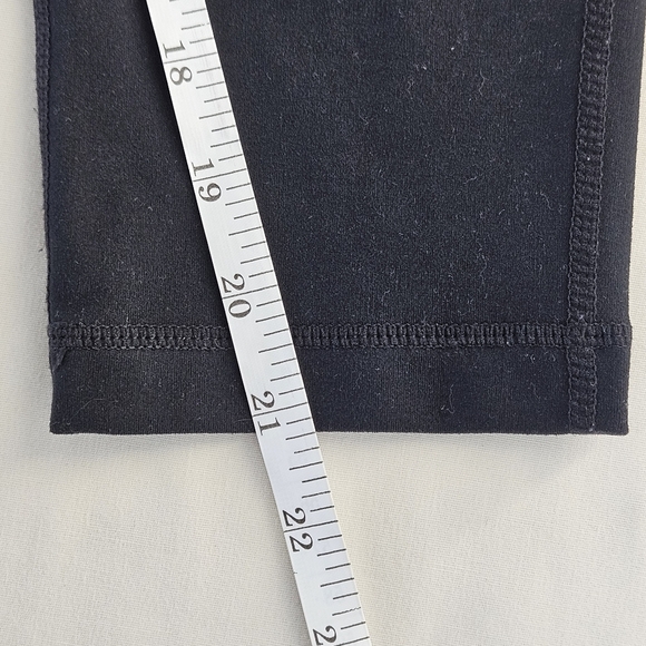 Zella‎ Black Leggings Streamlined Athletic Fit - Picture 3 of 6